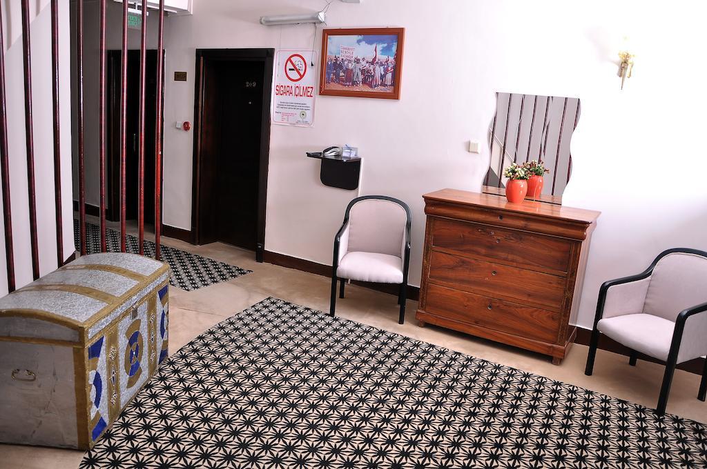 Adapalas Hotel 부루사 외부 사진